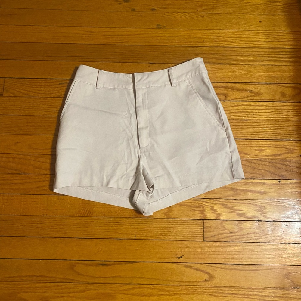 🥳3 for 10$🥳Divided Cream High Waist Short
